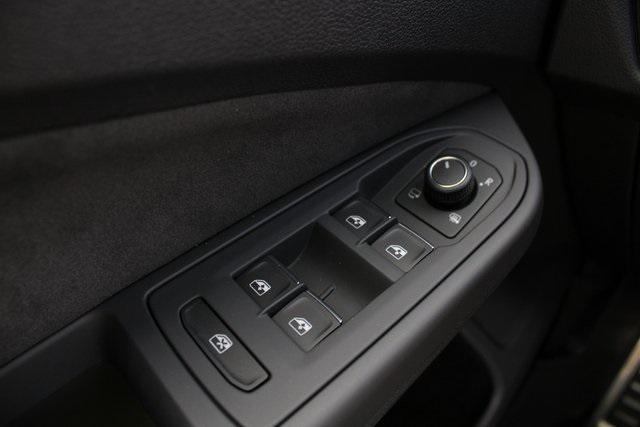 new 2025 Volkswagen Golf GTI car, priced at $32,848