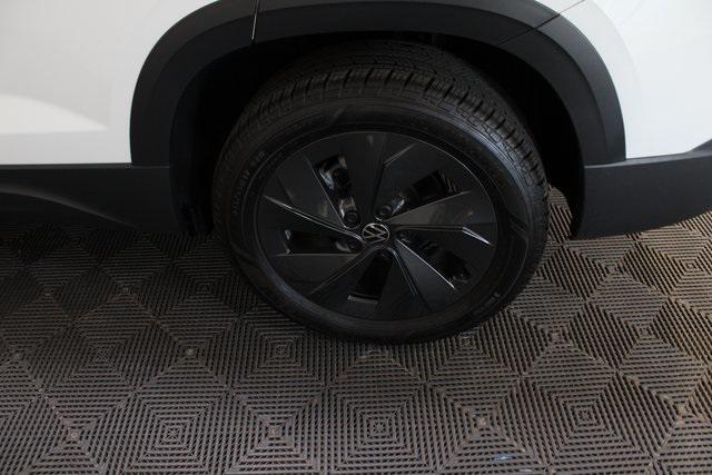 new 2024 Volkswagen Taos car, priced at $29,556