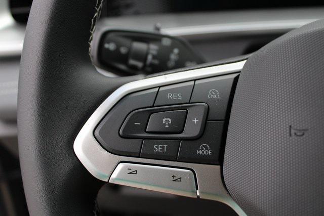 new 2025 Volkswagen Tiguan car, priced at $35,270