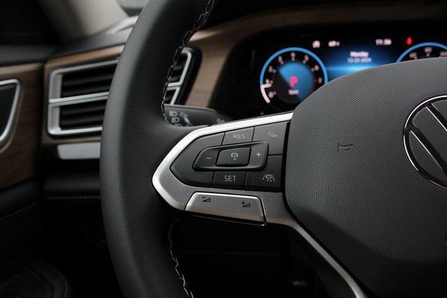 new 2025 Volkswagen Atlas car, priced at $42,975