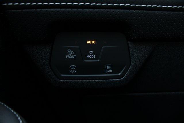 new 2025 Volkswagen Atlas car, priced at $42,975