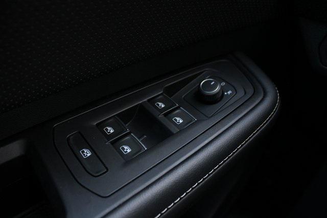 used 2024 Volkswagen Atlas car, priced at $32,000