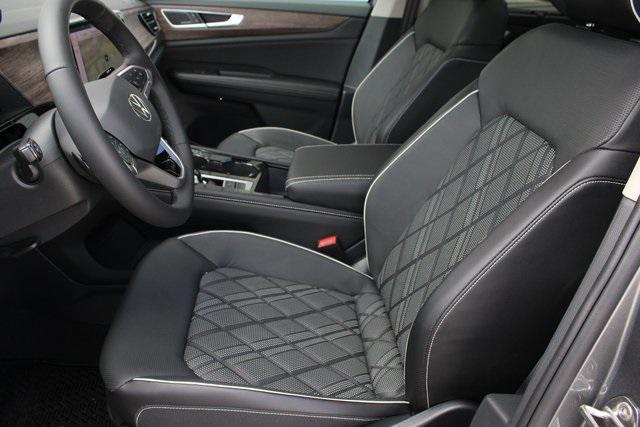 new 2025 Volkswagen Atlas car, priced at $50,377