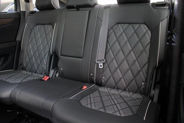 new 2025 Volkswagen Atlas car, priced at $50,377