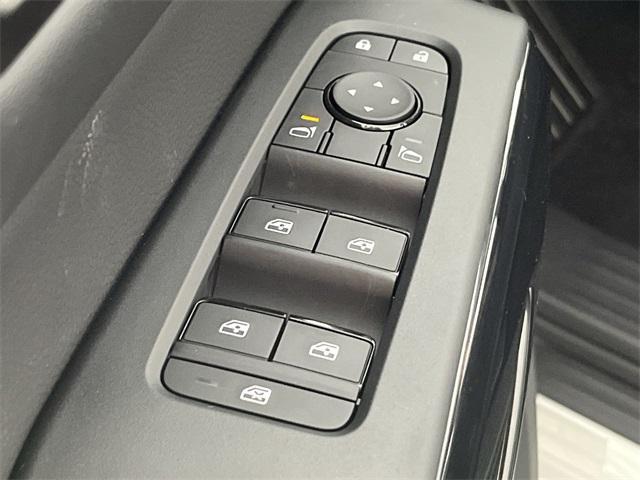 new 2025 Nissan Pathfinder car, priced at $40,072