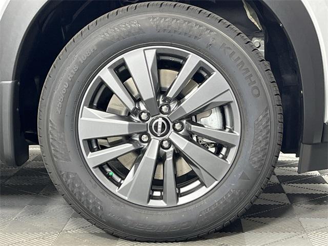 new 2025 Nissan Pathfinder car, priced at $40,072