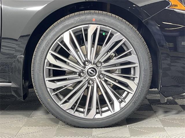 new 2025 Nissan Altima car, priced at $32,928