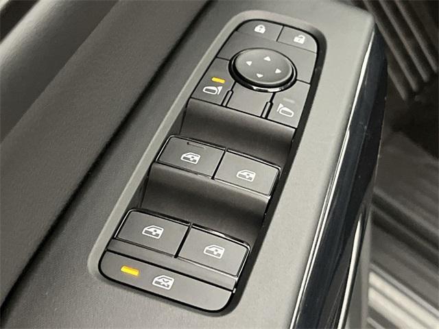 new 2025 Nissan Pathfinder car, priced at $35,563