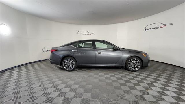 new 2025 Nissan Altima car, priced at $32,561