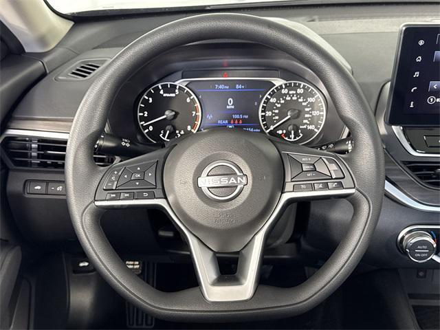 new 2025 Nissan Altima car, priced at $27,986
