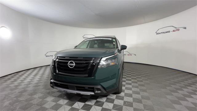 new 2025 Nissan Pathfinder car, priced at $43,054
