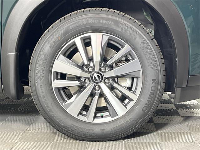 new 2025 Nissan Pathfinder car, priced at $43,054