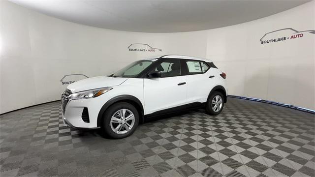 new 2025 Nissan Kicks car, priced at $22,347