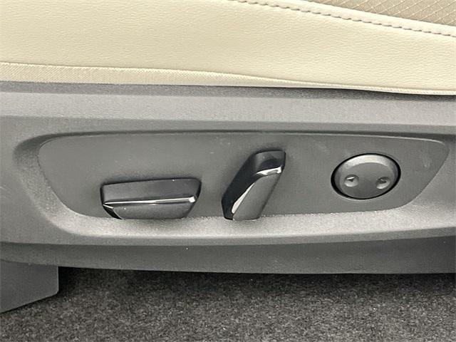 new 2025 Nissan Pathfinder car, priced at $46,925