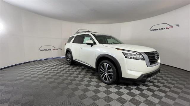 new 2024 Nissan Pathfinder car, priced at $49,016