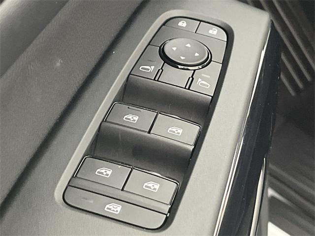 new 2025 Nissan Pathfinder car, priced at $35,478