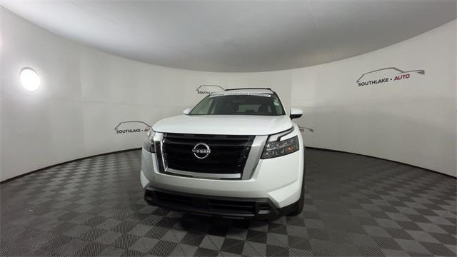 new 2025 Nissan Pathfinder car, priced at $35,478