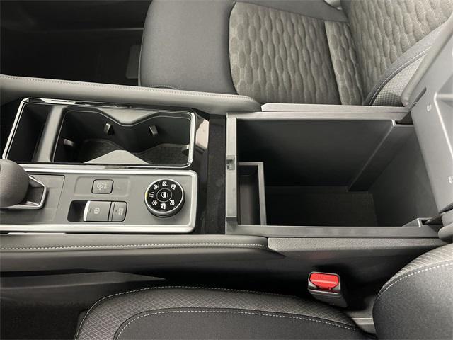 new 2025 Nissan Pathfinder car, priced at $35,072