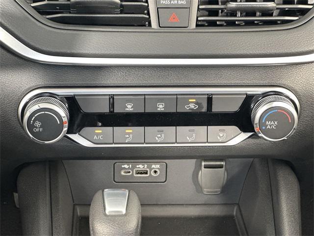 new 2025 Nissan Altima car, priced at $24,804