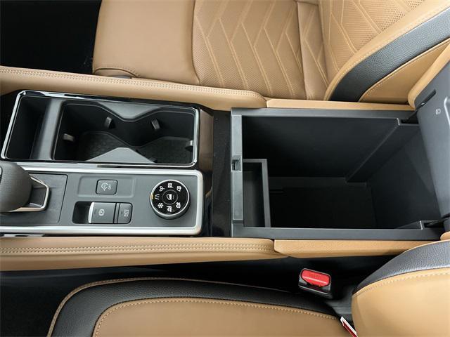 new 2025 Nissan Pathfinder car, priced at $49,495