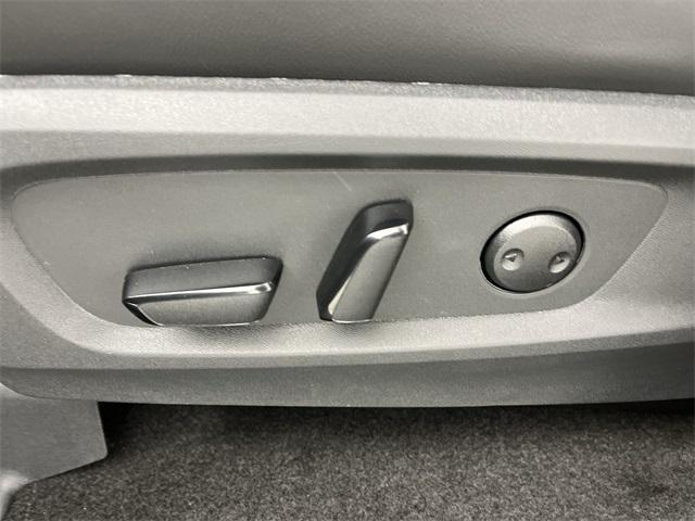 new 2025 Nissan Pathfinder car, priced at $42,652