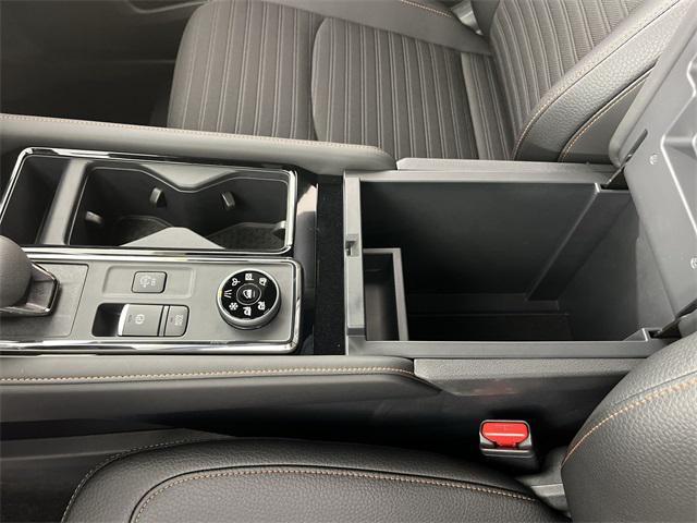 new 2025 Nissan Pathfinder car, priced at $42,652