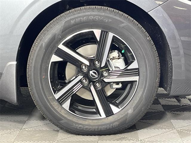 new 2025 Nissan Sentra car, priced at $21,618