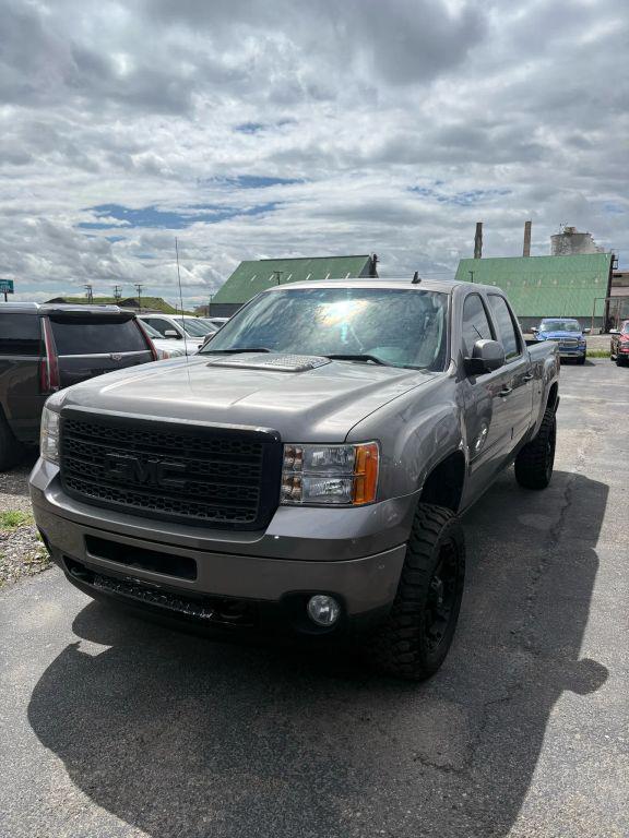 used 2014 GMC Sierra 2500 car, priced at $37,995
