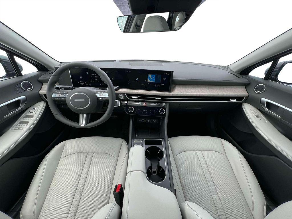 new 2025 Hyundai Sonata Hybrid car, priced at $34,135