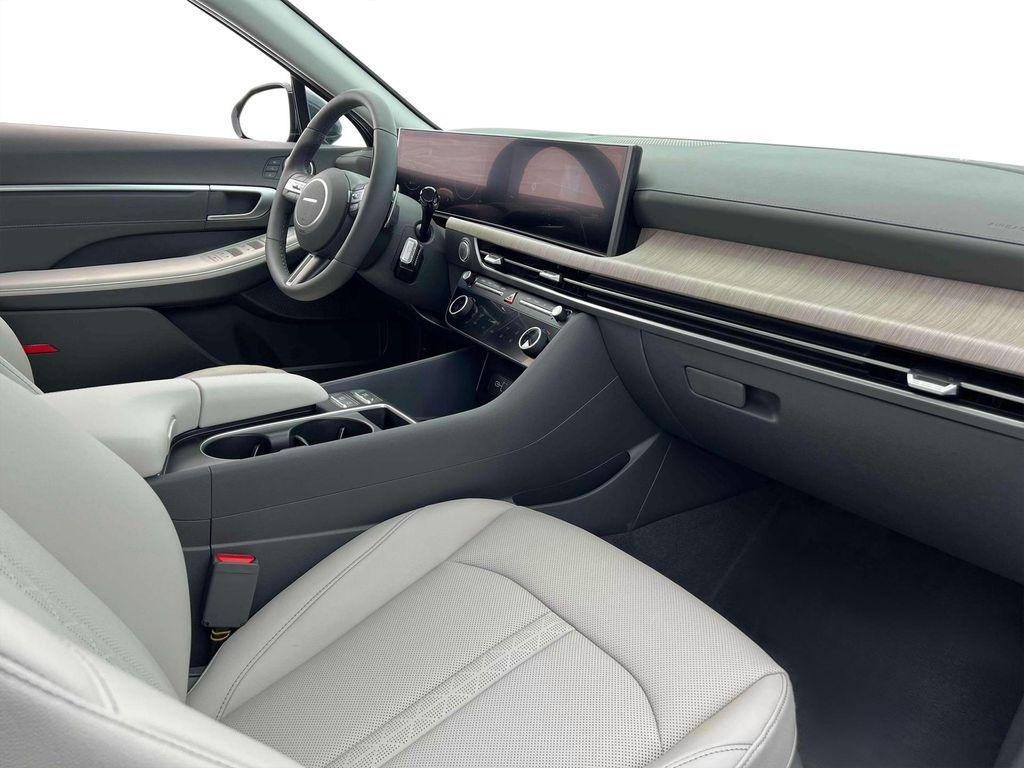 new 2025 Hyundai Sonata Hybrid car, priced at $34,135