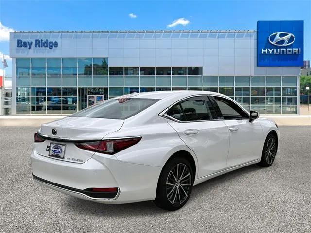 used 2024 Lexus ES 250 car, priced at $36,388