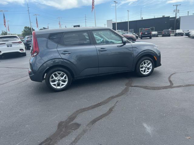 used 2022 Kia Soul car, priced at $17,280