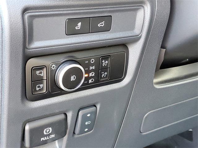 used 2024 Ford Expedition car, priced at $72,900