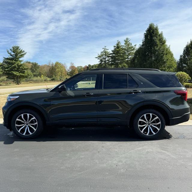 used 2022 Ford Explorer car, priced at $38,900