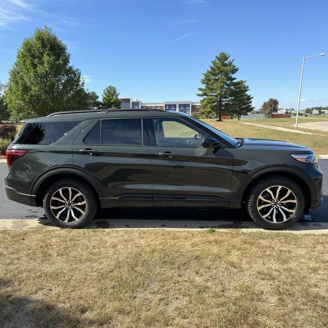 used 2022 Ford Explorer car, priced at $38,900