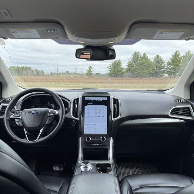 used 2022 Ford Edge car, priced at $24,900