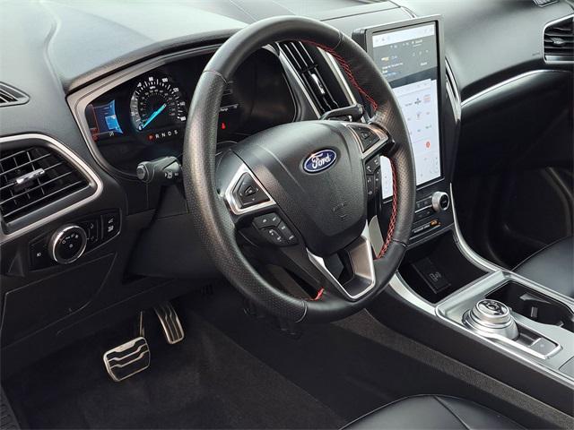 used 2024 Ford Edge car, priced at $32,900
