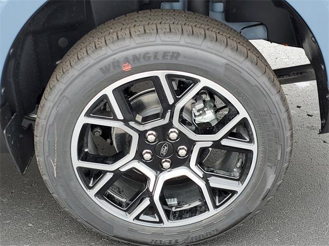 new 2025 Ford Maverick car, priced at $40,995