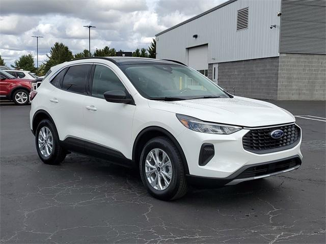 used 2023 Ford Escape car, priced at $27,900