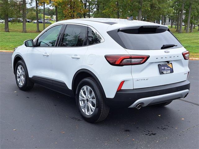 used 2023 Ford Escape car, priced at $28,900