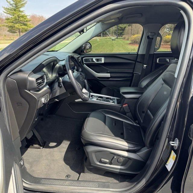 used 2022 Ford Explorer car, priced at $32,900