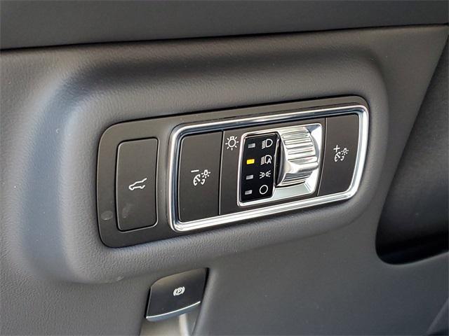 new 2025 Lincoln Nautilus car, priced at $74,895