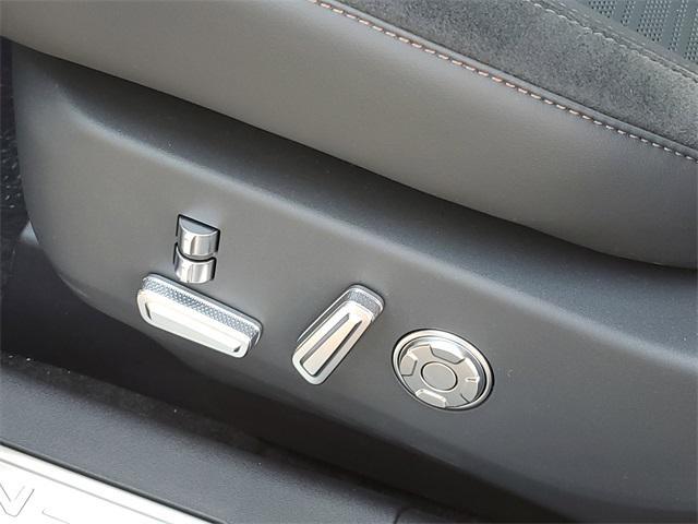 new 2025 Lincoln Nautilus car, priced at $74,895