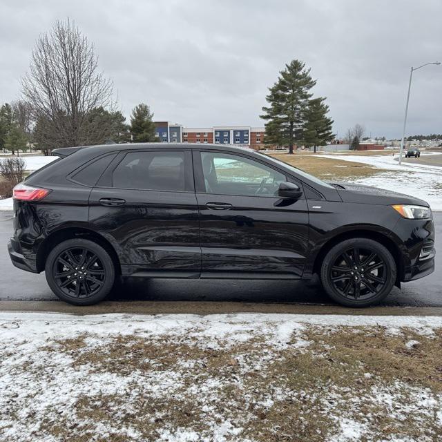 used 2022 Ford Edge car, priced at $28,900