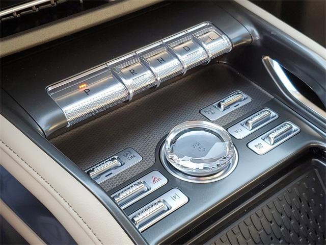 new 2025 Lincoln Nautilus car, priced at $63,270