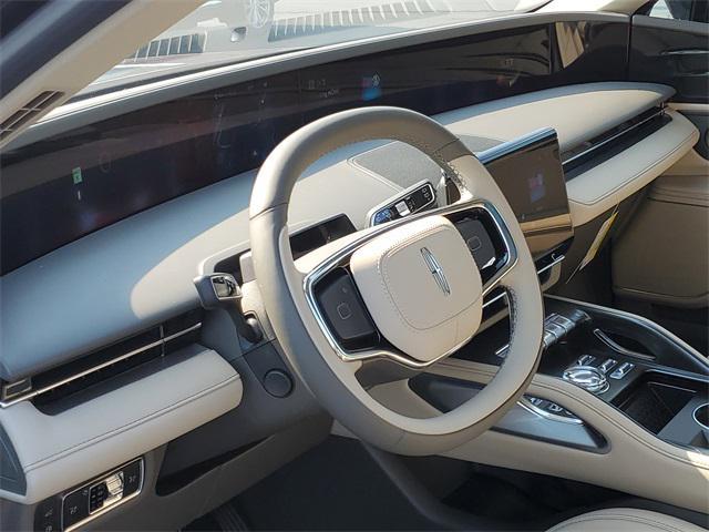 new 2025 Lincoln Nautilus car, priced at $63,270