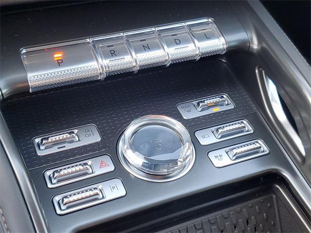 new 2025 Lincoln Nautilus car, priced at $57,235