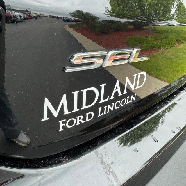 used 2021 Ford Edge car, priced at $26,900