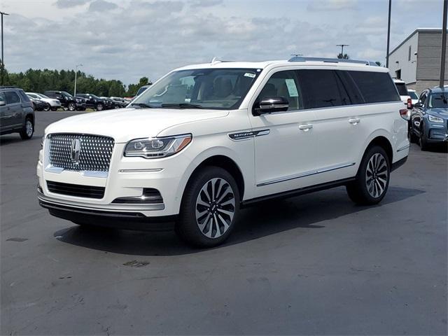 new 2024 Lincoln Navigator car, priced at $105,187