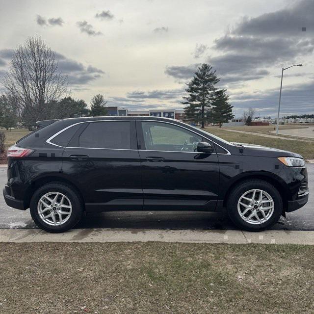 used 2024 Ford Edge car, priced at $26,900